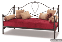 Guest Ready: Daybeds for Seamless Hosting