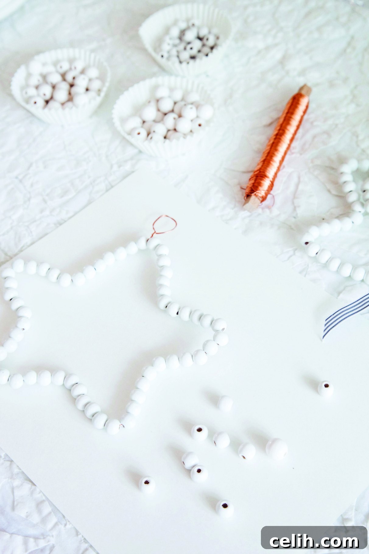 Christmas Party Decor: Revisiting Favorites and Fresh Project Ideas 3 Fun and easy project idea from Decorate for a Party by Holly Becker
