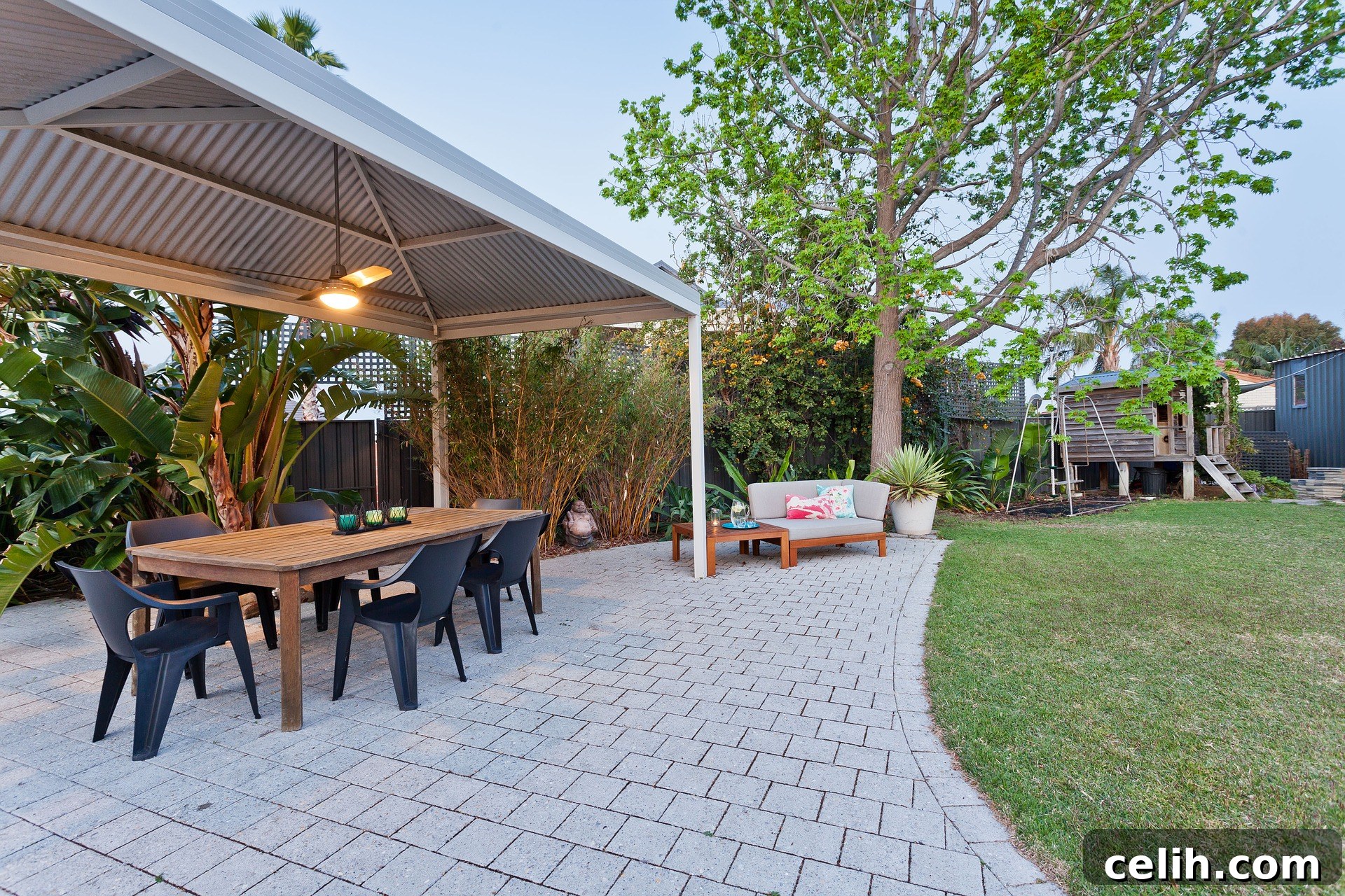 Cultivate Connection Your Easy Garden Social Hub 4 Create a seamless transition from your indoor living spaces to your garden for an integrated outdoor entertaining area.
