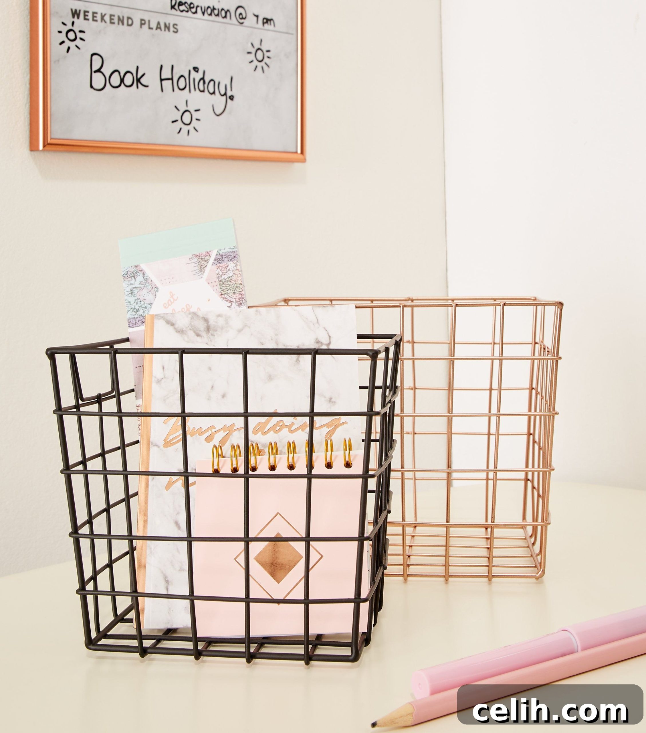 Get organised with this set of two wire organiser baskets 