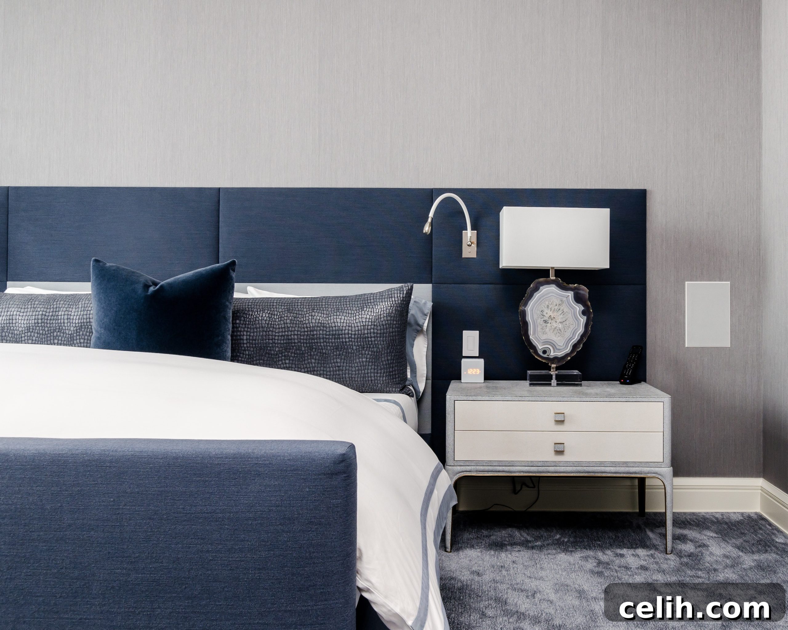 Create Your Sleep Sanctuary 4 Use layers of bedding to create a luxury look in your bedroom