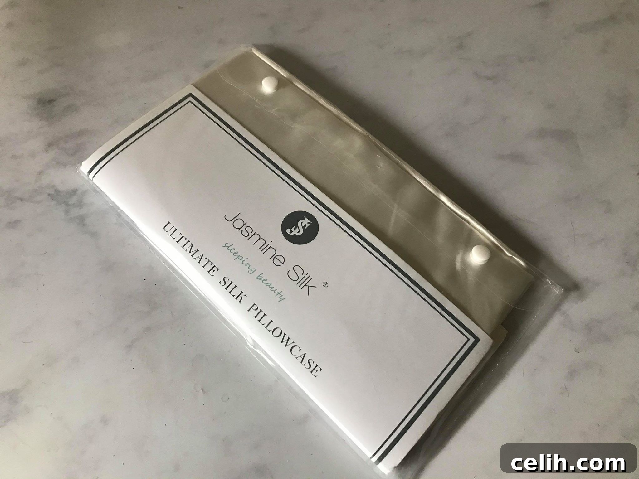 Jasmine Silk: Discover the Art of Silk Sleep 2 Luxurious Ivory housewife style silk pillowcases from Jasmine Silk for enhanced sleep and beauty benefits