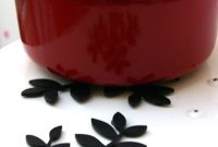 Elegant Leaf Cast Iron Trivet